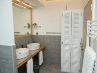 Villa- Magnolia -Porto Heli-by-Olive-Villa-Rentals-master-bedroom-bathroom