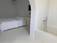 Villa-Felicita-Mykonos-by-Olive-Villa-Rentals-bed