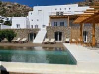 Villa-Felicita-Mykonos-by-Olive-Villa-Rentals-pool