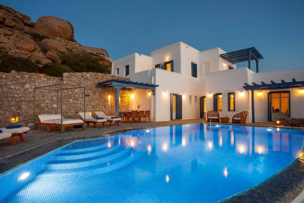 Villa- Julius -Mykonos-by-Olive-Villa-Rentals-night