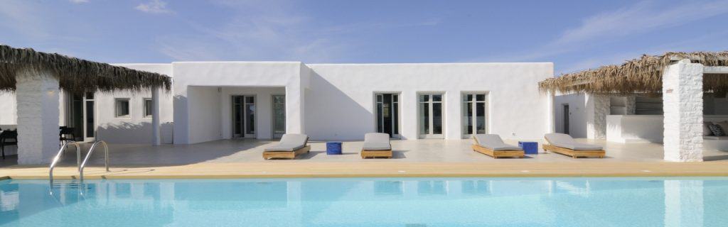 featured-Villa-Apolollonia-Paros-by-Olive-Villa-Rentals-pool-area-night