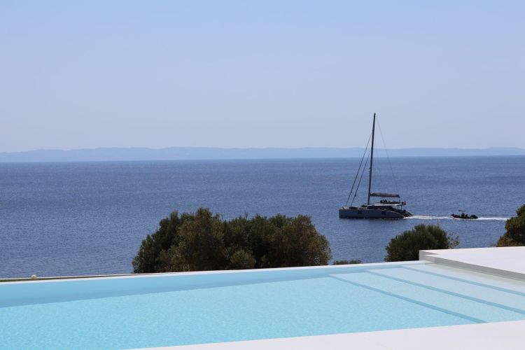 Mulberry Estate by Olive rentals small