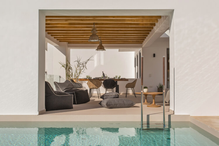 Listing-image-LIVIA
