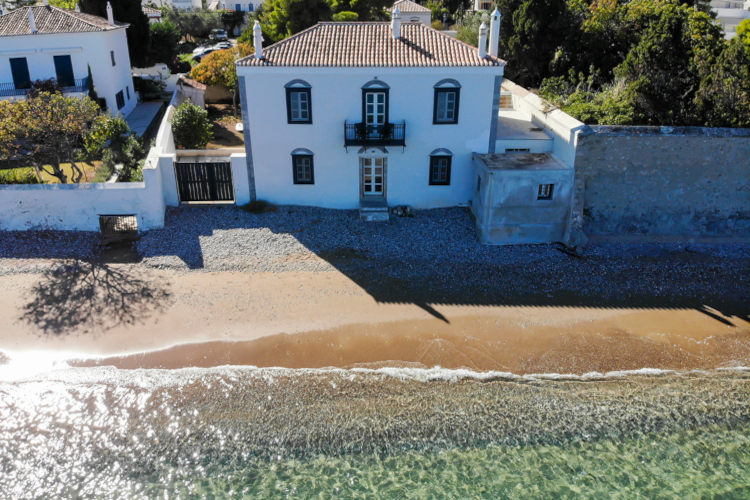 Villa Sea Whisper by Olive Villa Rentals