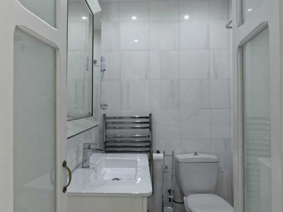 Villa-Delos Mare-Mykonos-by-Olive-Villa-Rentals-bathroom-ground-floor
