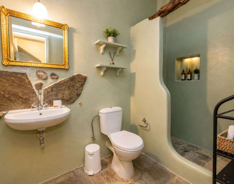 Bathroom 1 G1