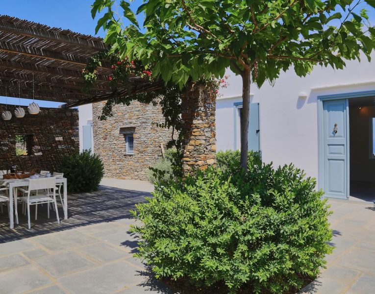 Casa Mare in Sifnos by Olive Villa Rentals