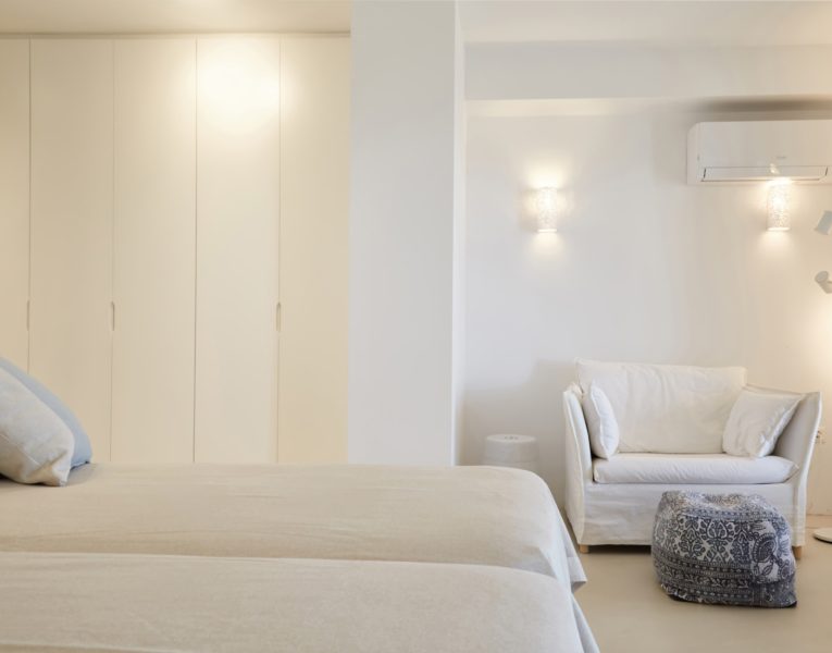 Casa Mare in Sifnos by Olive Villa Rentals