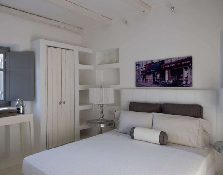 Villa-Melaina-Syros-by-Olive-Villa-Rentals-bedroom