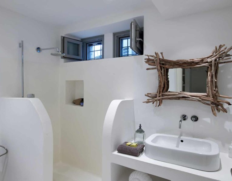 Villa-Melaina-Syros-by-Olive-Villa-Rentals-shower