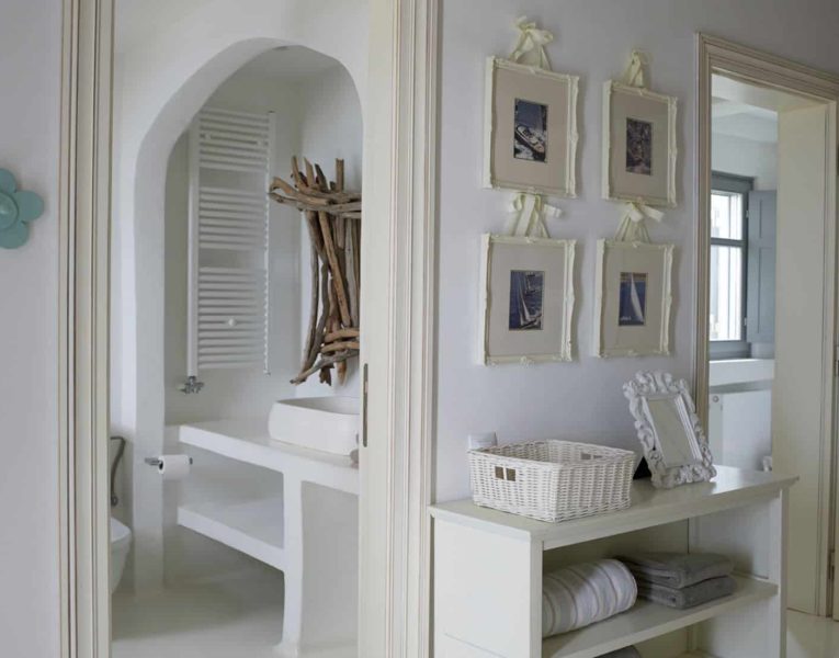 Villa-Melaina-Syros-by-Olive-Villa-Rentals-bathroom