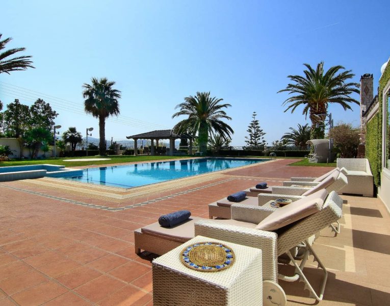 Villa Aristi in Athens, swimming pool, by Olive Villa Rentals