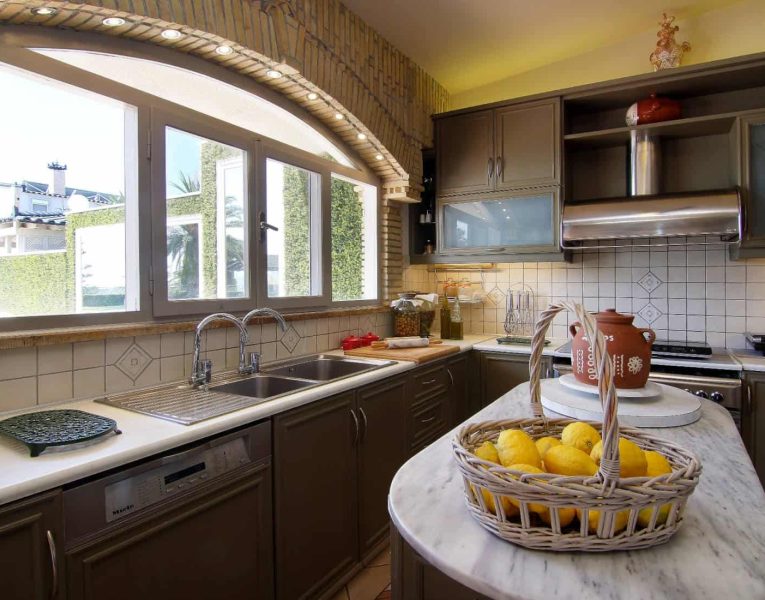 Villa Aristi in Athens, kitchen, by Olive Villa Rentals