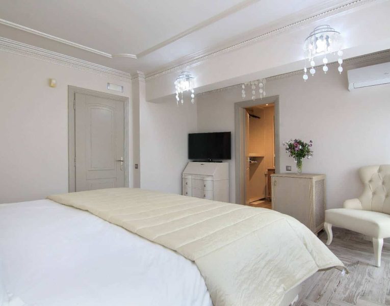 Villa Aristi in Athens, bedroom, by Olive Villa Rentals