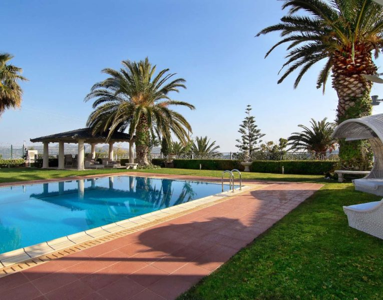Villa Aristi in Athens, swimming pool, by Olive Villa Rentals
