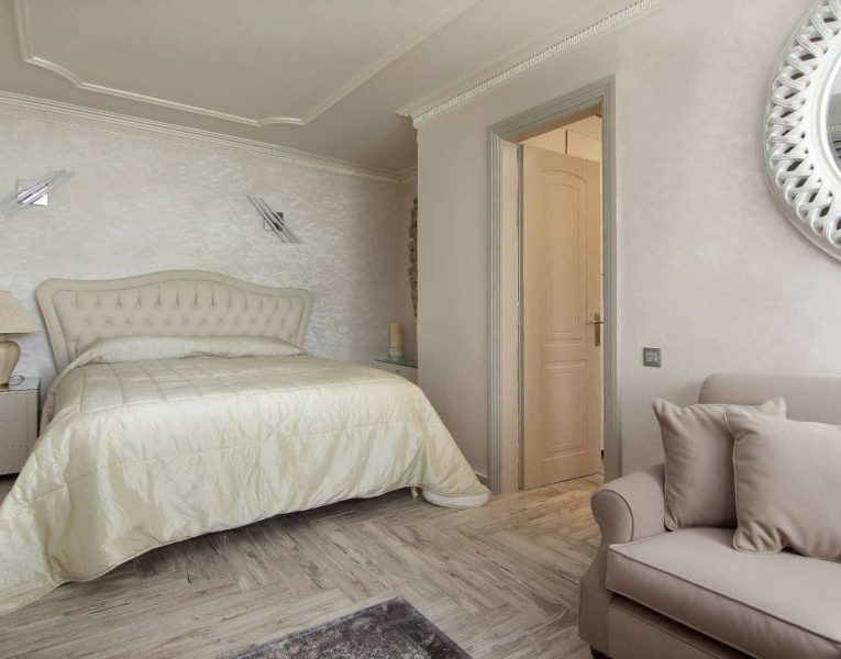 Villa Aristi in Athens, bedroom, by Olive Villa Rentals