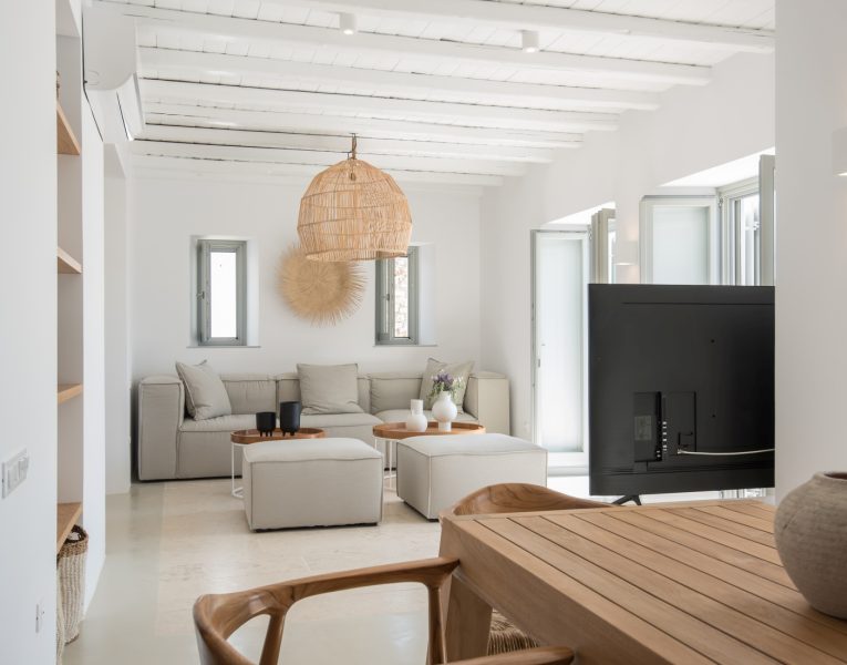 Villa Mistral in Antiparos by Olive Villa Rentals