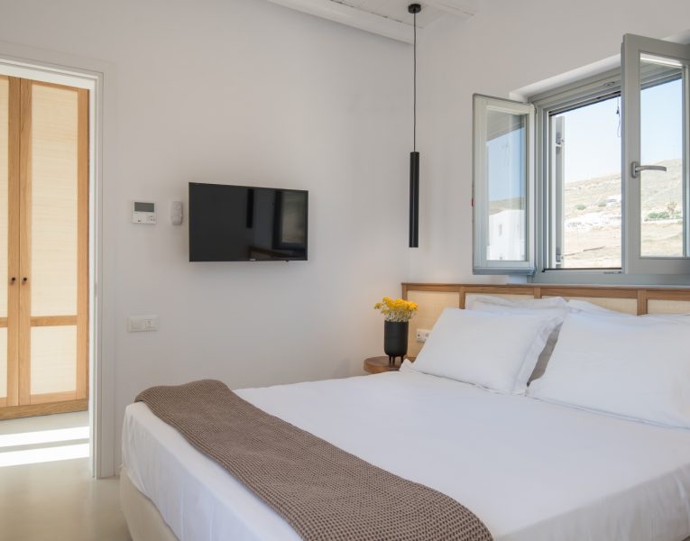 Villa Mistral in Antiparos by Olive Villa Rentals