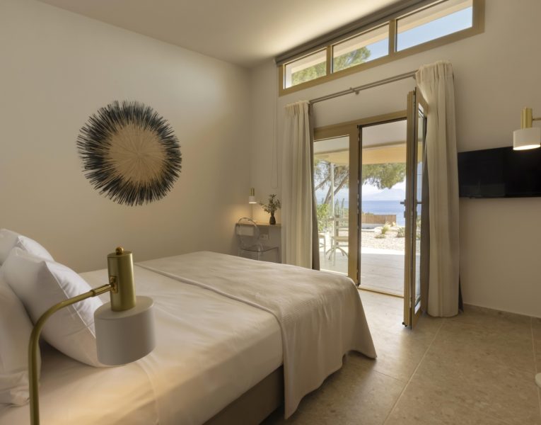 Villa Narissa in Loutraki by Olive Villa Rentals