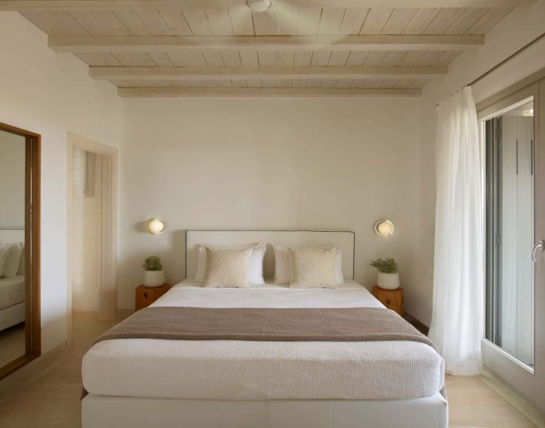 Villa-Princessa-Mykonos-by-Olive-Villa-Rentals-bedroom