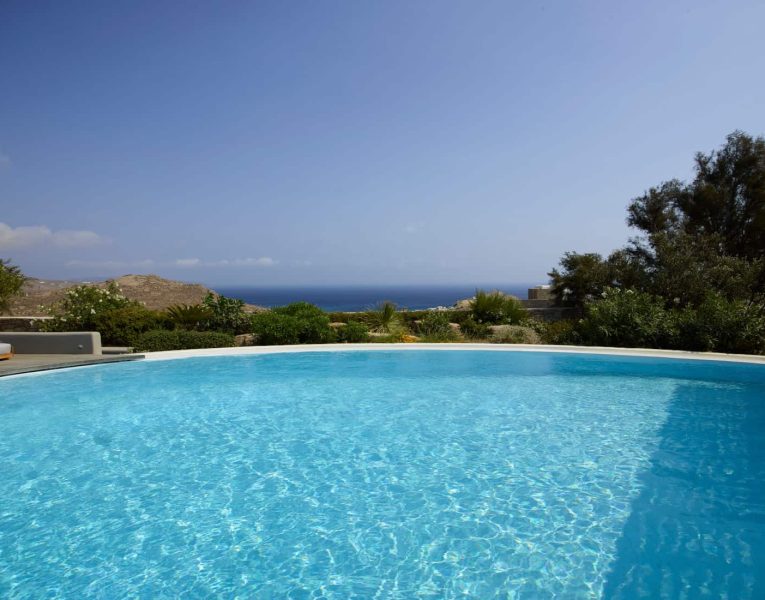 Villa-Princessa-Mykonos-by-Olive-Villa-Rentals-pool