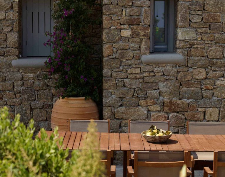 Villa-Princessa-Mykonos-by-Olive-Villa-Rentals-exterior-dining-area