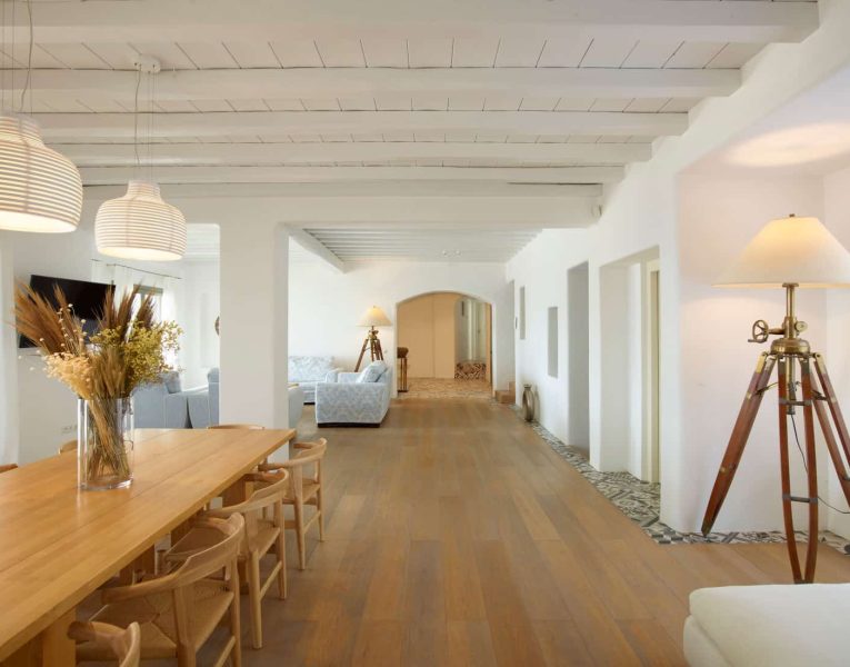 Villa-Reina-Mykonos-by-Olive-Villa-Rentals-dining-area