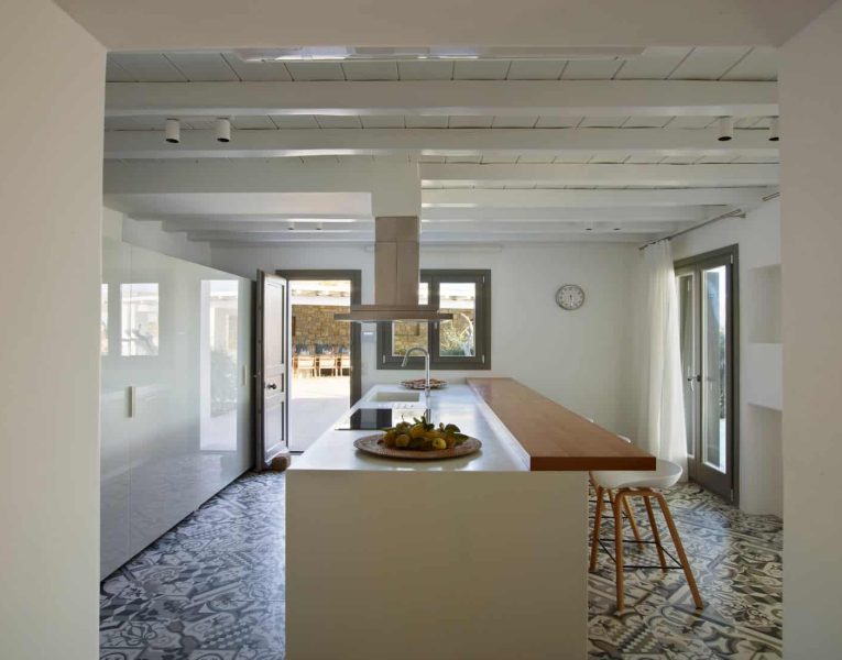 Villa-Reina-Mykonos-by-Olive-Villa-Rentals-kitchen