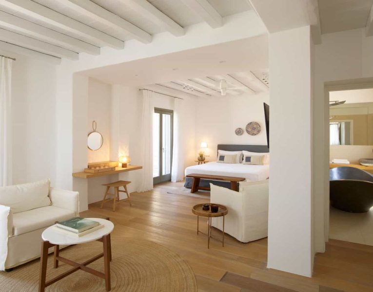 Villa-Reina-Mykonos-by-Olive-Villa-Rentals-bedroom