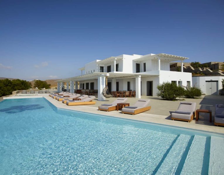 Villa-Reina-Mykonos-by-Olive-Villa-Rentals-exterior-view