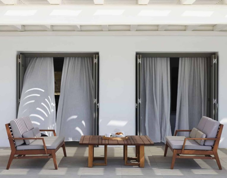 Villa-Reina-Mykonos-by-Olive-Villa-Rentals-seating-area