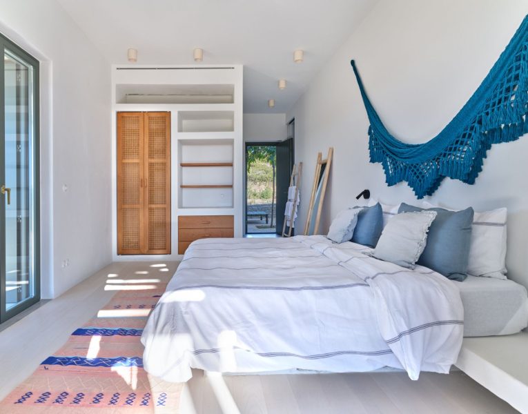 Olive Villa Rentals- Paros- Villa Aida