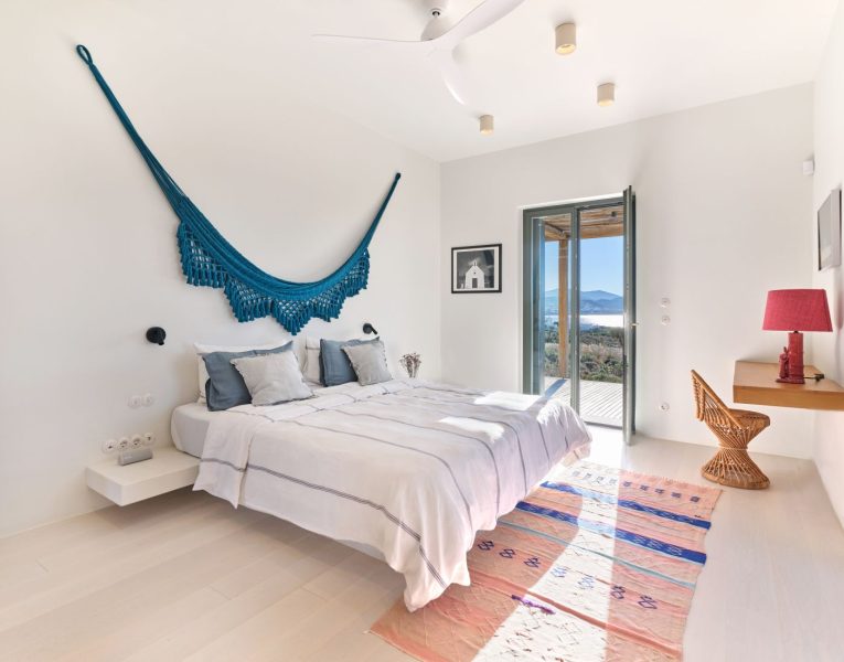 Olive Villa Rentals- Paros- Villa Aida