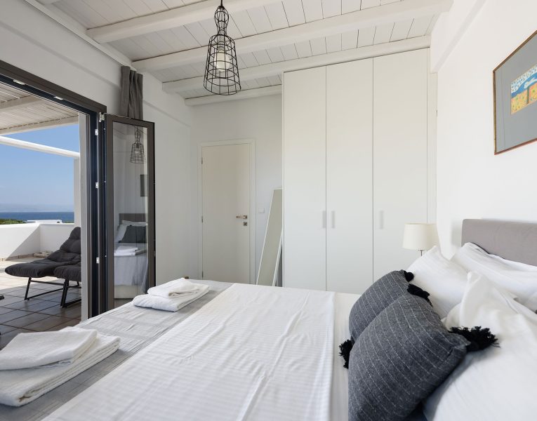 Villa Fizzy in Paros by Olive Villa Rentals