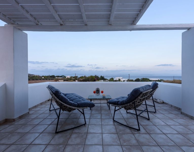 Villa Fizzy in Paros by Olive Villa Rentals