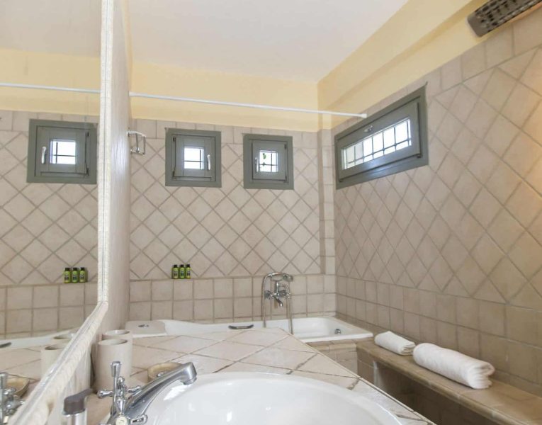 Villa Aureli in Porto Heli, bathroom, by Olive Villa Rentals