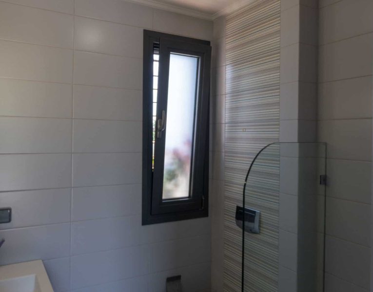 Villa-Camille-Porto Heli-by-Olive-Villa-Rentals-bathroom