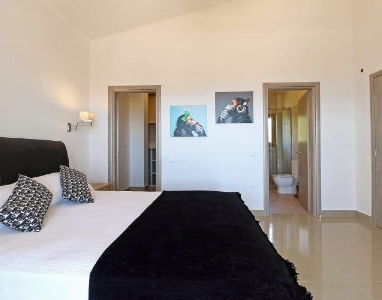 Villa-Rafaella-Porto Heli-by-Olive-Villa-Rentals-bedroom-upper-floor