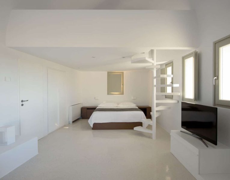 Villa-Nefeli-Santorini-by-Olive-Villa-Rentals-bedroom