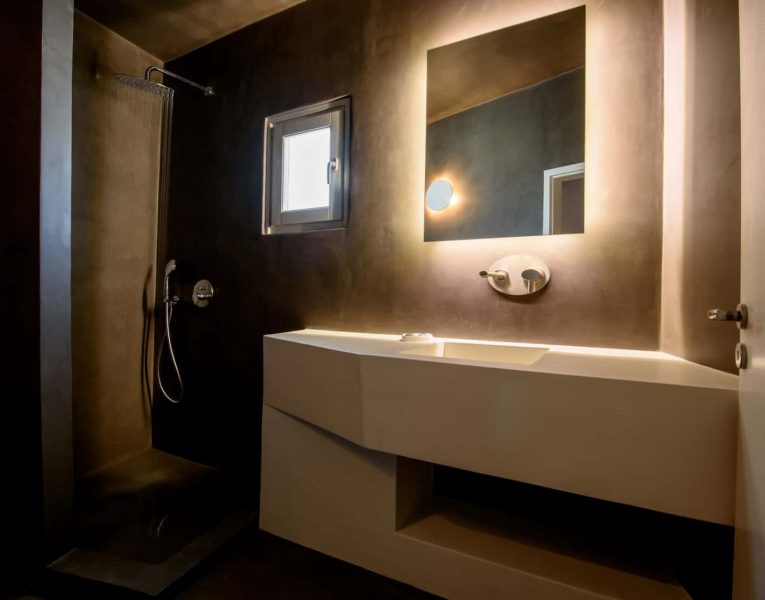 Villa-Nefeli-Santorini-by-Olive-Villa-Rentals-bathroom