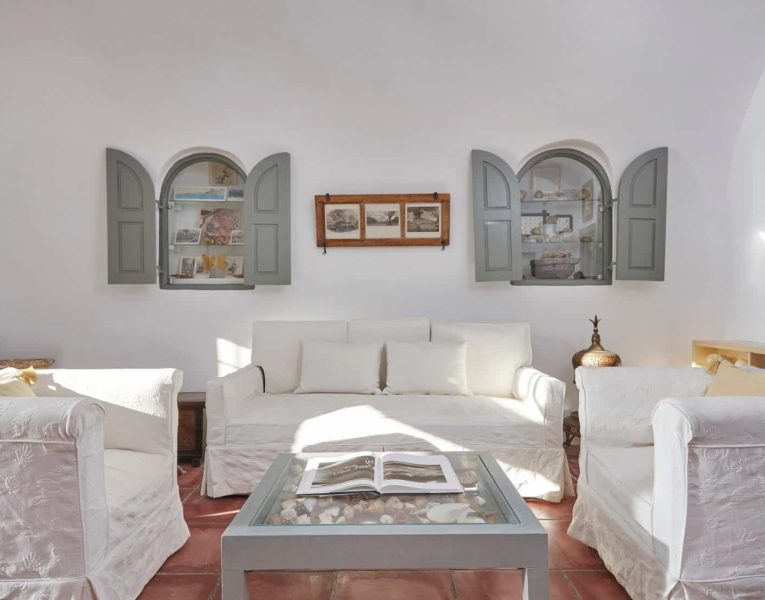 Villa Tramonto in Santorini Greece, living room, by Olive Villa Rentals