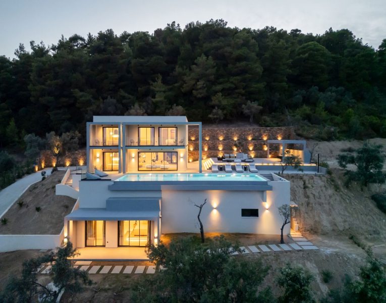 Olive Villa Rentals- Skiathos- Villa Paradiso