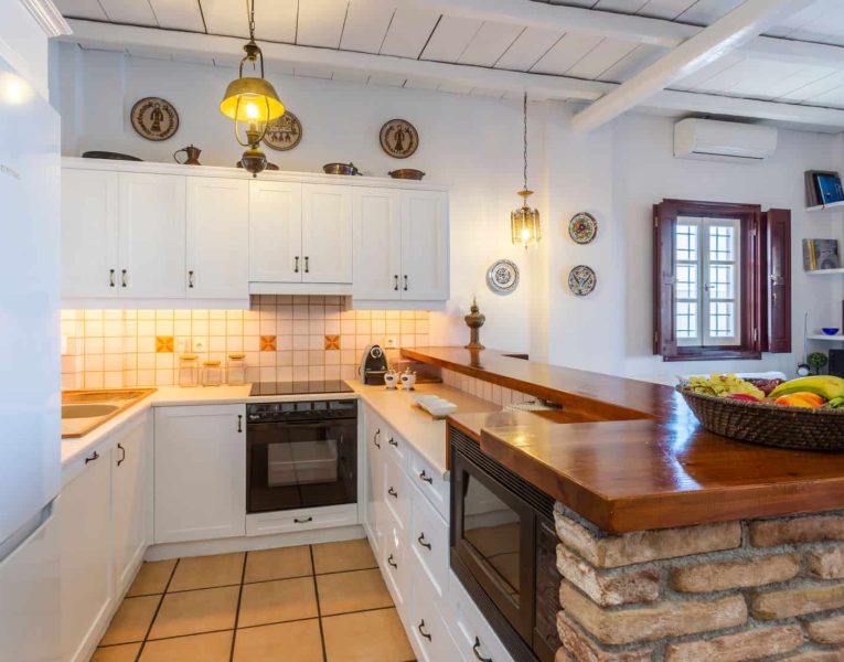 Villa-Mare Vista-Spetses-by-Olive-Villa-Rentals-kitchen