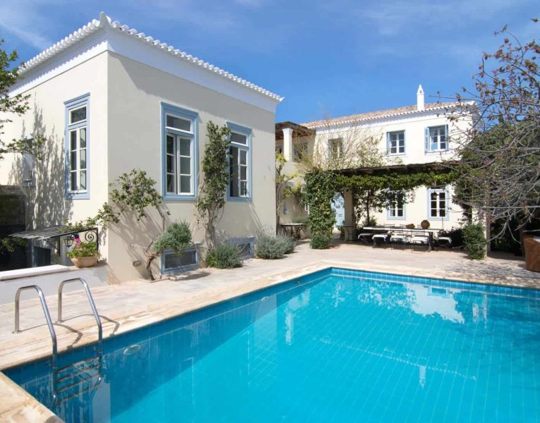 Olive-Villa-Rentals-Spetses-Villa Felicia - pool area
