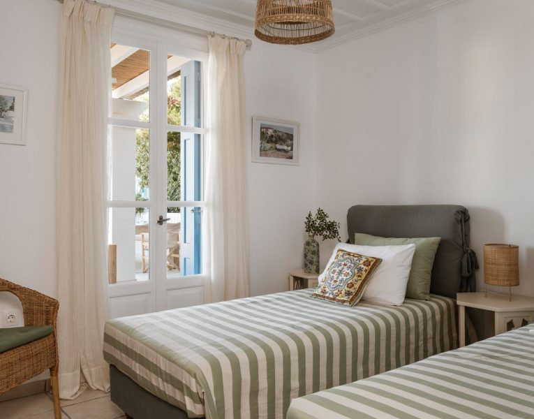 Olive Villa Rentals- Spetses- Villa Gaia-64