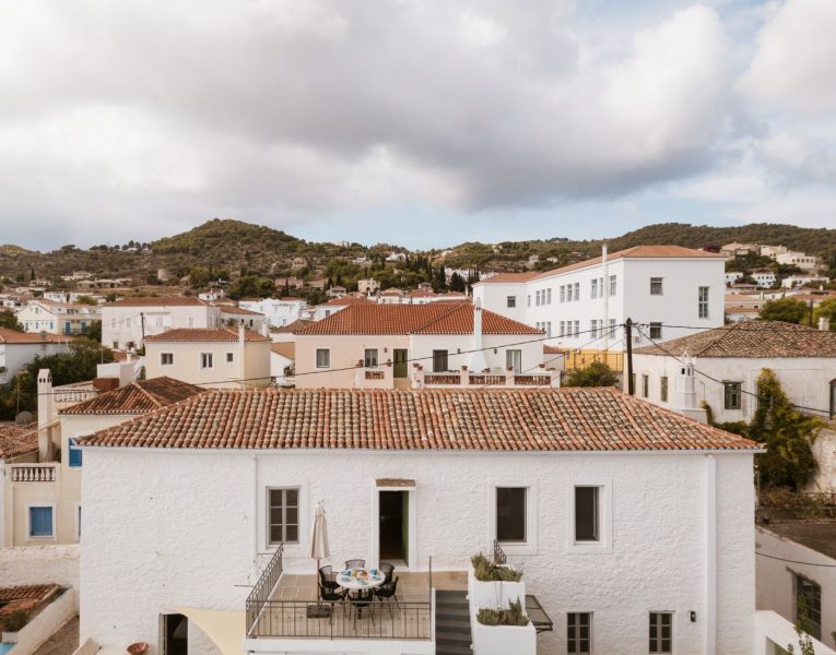 Olive Villa Rentals- Spetses- Villa The Palm