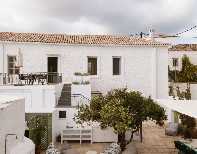Olive Villa Rentals- Spetses- Villa The Palm