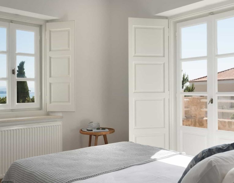 Villa- Arte-Spetses-by-Olive-Villa-Rentals-upper-level-bedroom