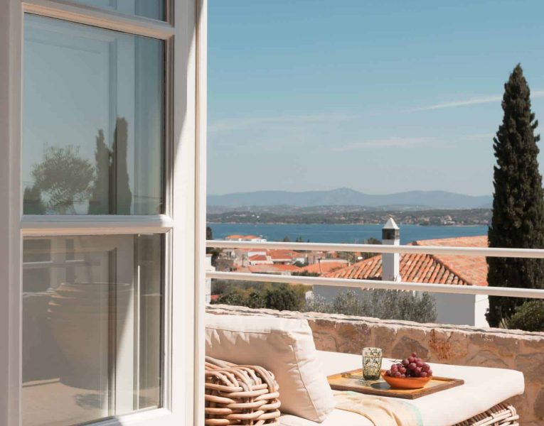 Villa- Arte-Spetses-by-Olive-Villa-Rentals-upper-level-balcony