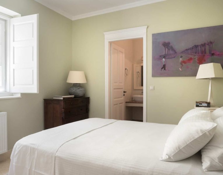 Villa- Arte-Spetses-by-Olive-Villa-Rentals-lower-level-bedroom